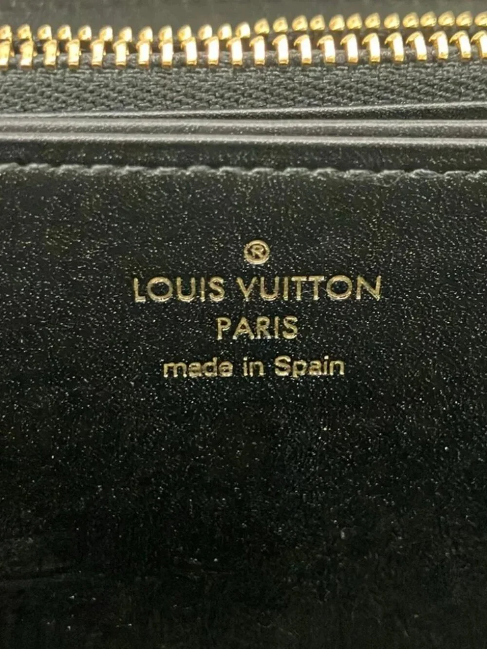 LOUIS VUITTON Zippy Wallet Monogram Transformed Canvas